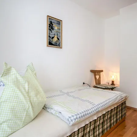 Schoenhart By Interhome Сasa de vacaciones Lippbauer