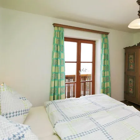 בית נופש Schoenhart By Interhome *