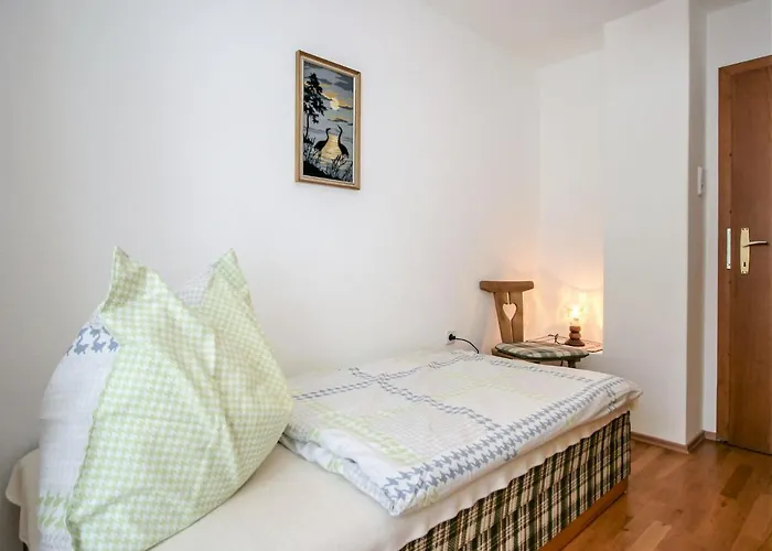 Schoenhart By Interhome בית נופש Lippbauer