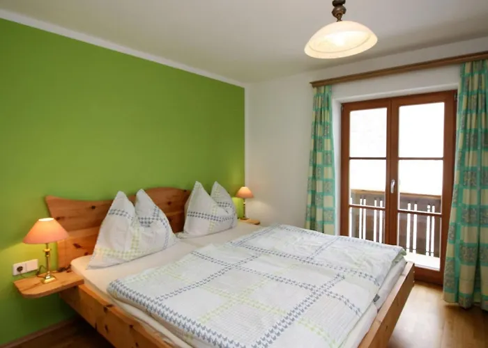 Schoenhart By Interhome Lippbauer