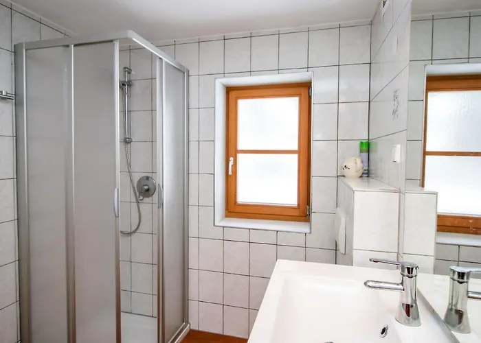 Schoenhart By Interhome בית נופש